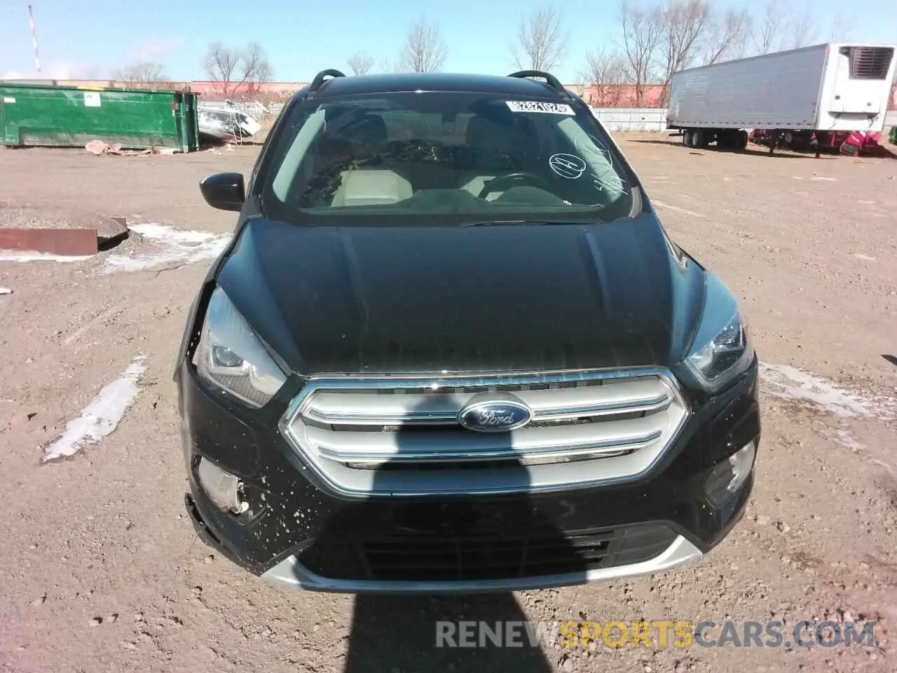 5 Photograph of a damaged car 1FMCU0HD4KUB99134 FORD ESCAPE 2019