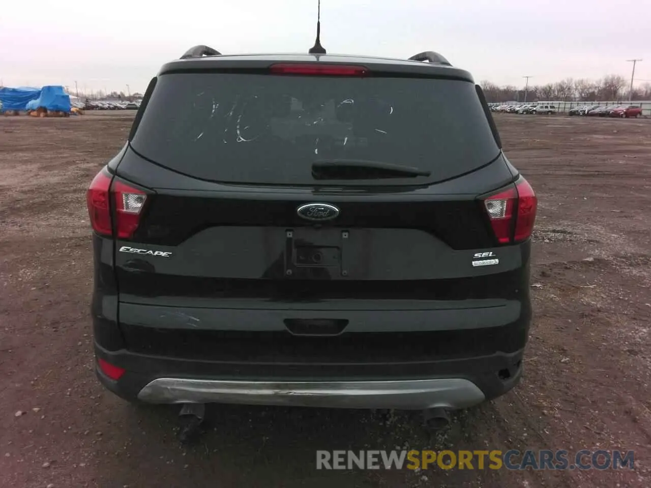 6 Photograph of a damaged car 1FMCU0HD4KUB99134 FORD ESCAPE 2019