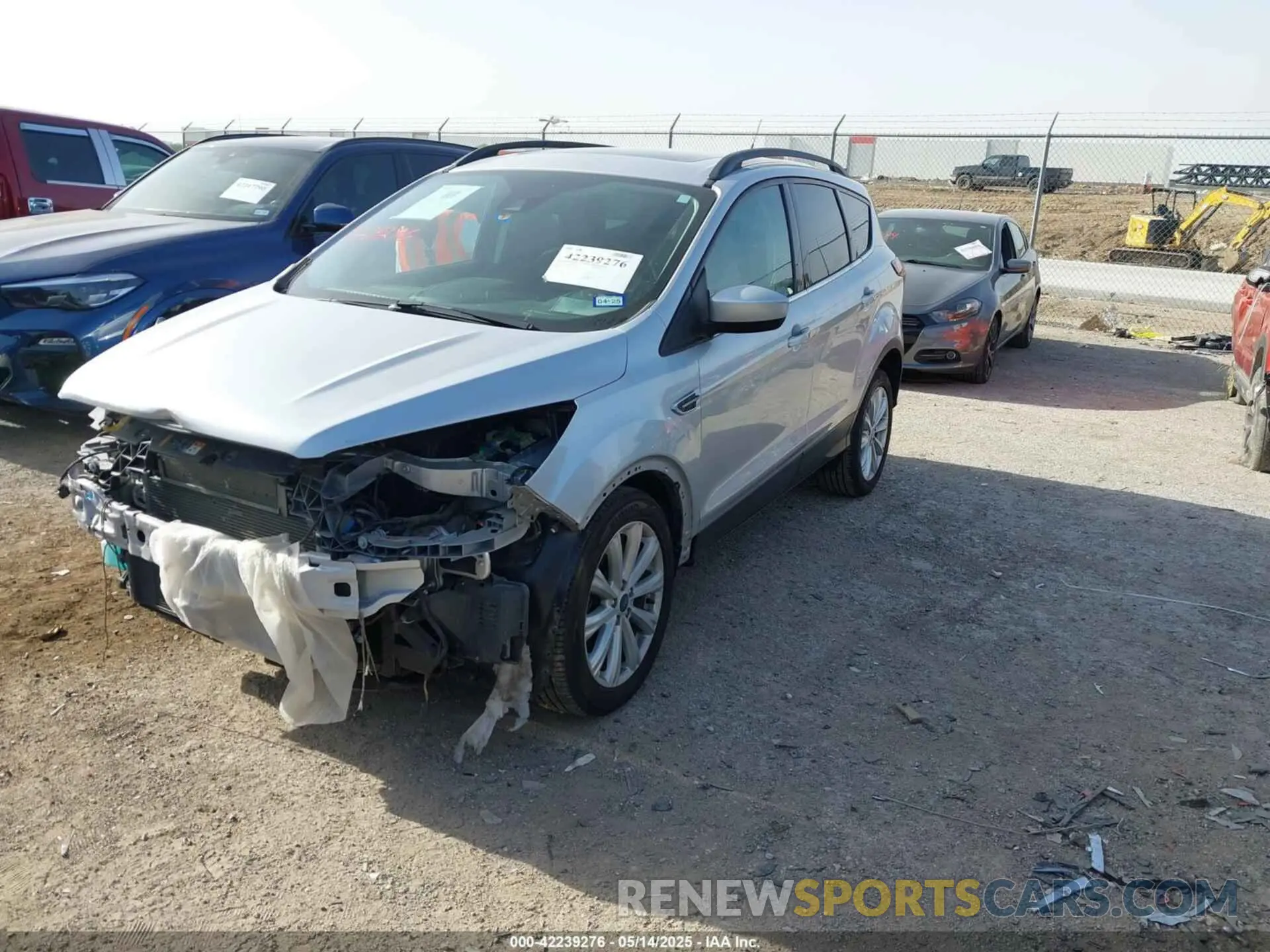 2 Photograph of a damaged car 1FMCU0HD5KUA99883 FORD ESCAPE 2019