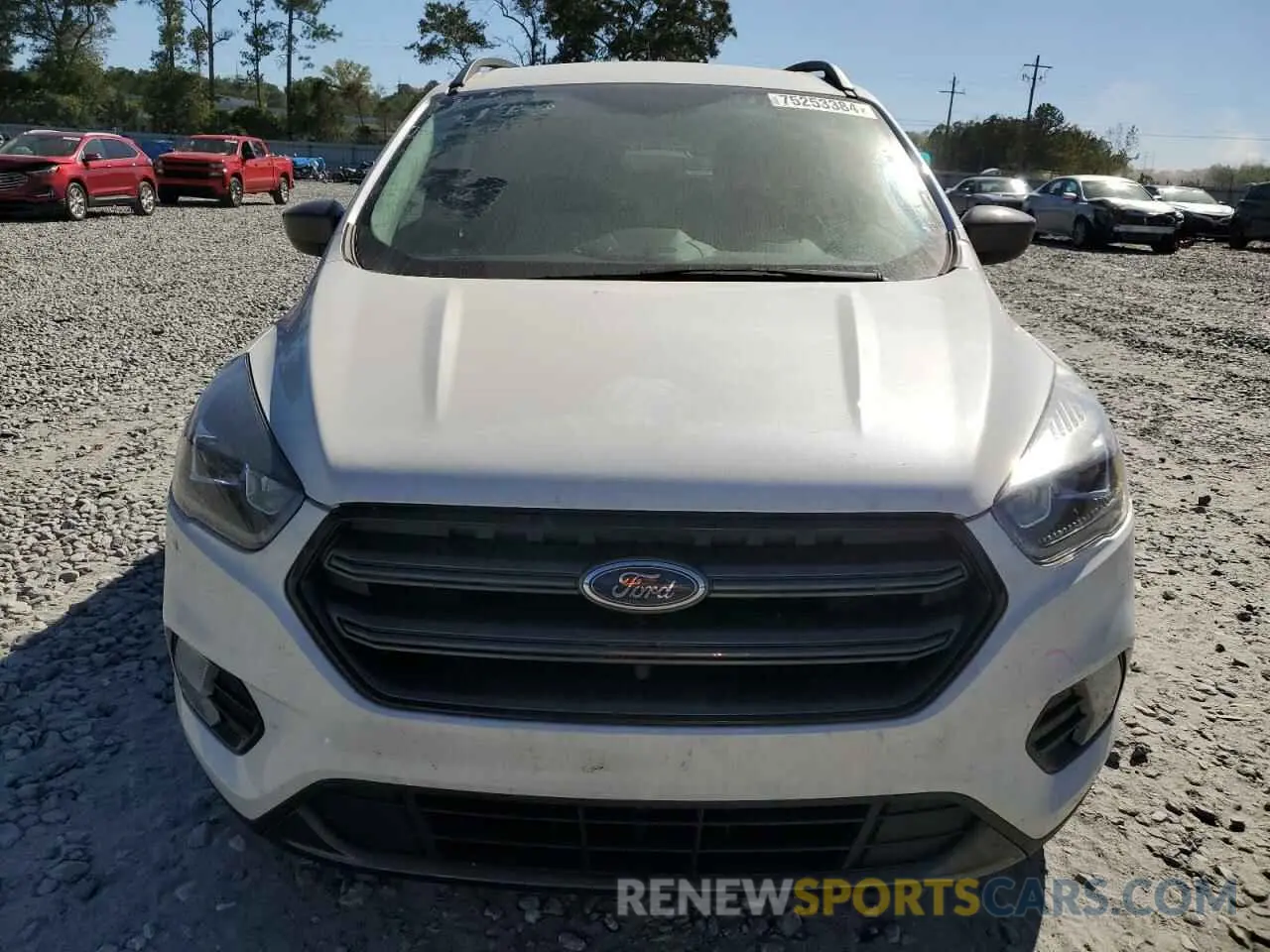 5 Photograph of a damaged car 1FMCU0HD5KUB45261 FORD ESCAPE 2019