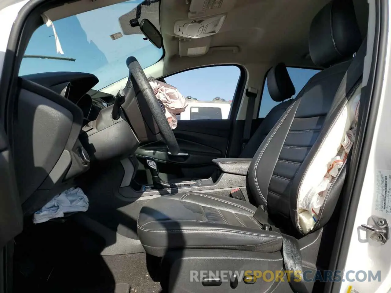 7 Photograph of a damaged car 1FMCU0HD5KUB83038 FORD ESCAPE 2019