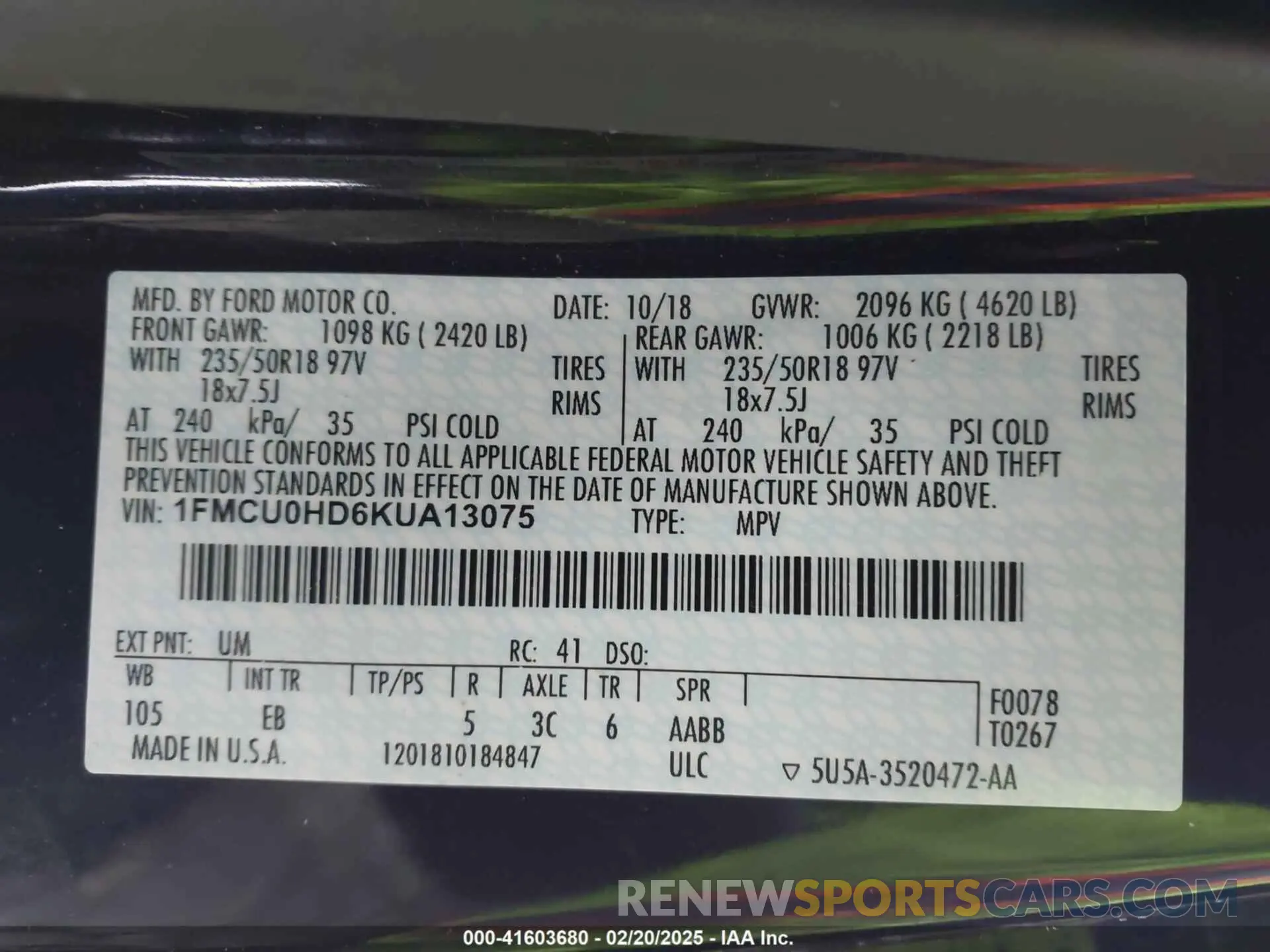 9 Photograph of a damaged car 1FMCU0HD6KUA13075 FORD ESCAPE 2019