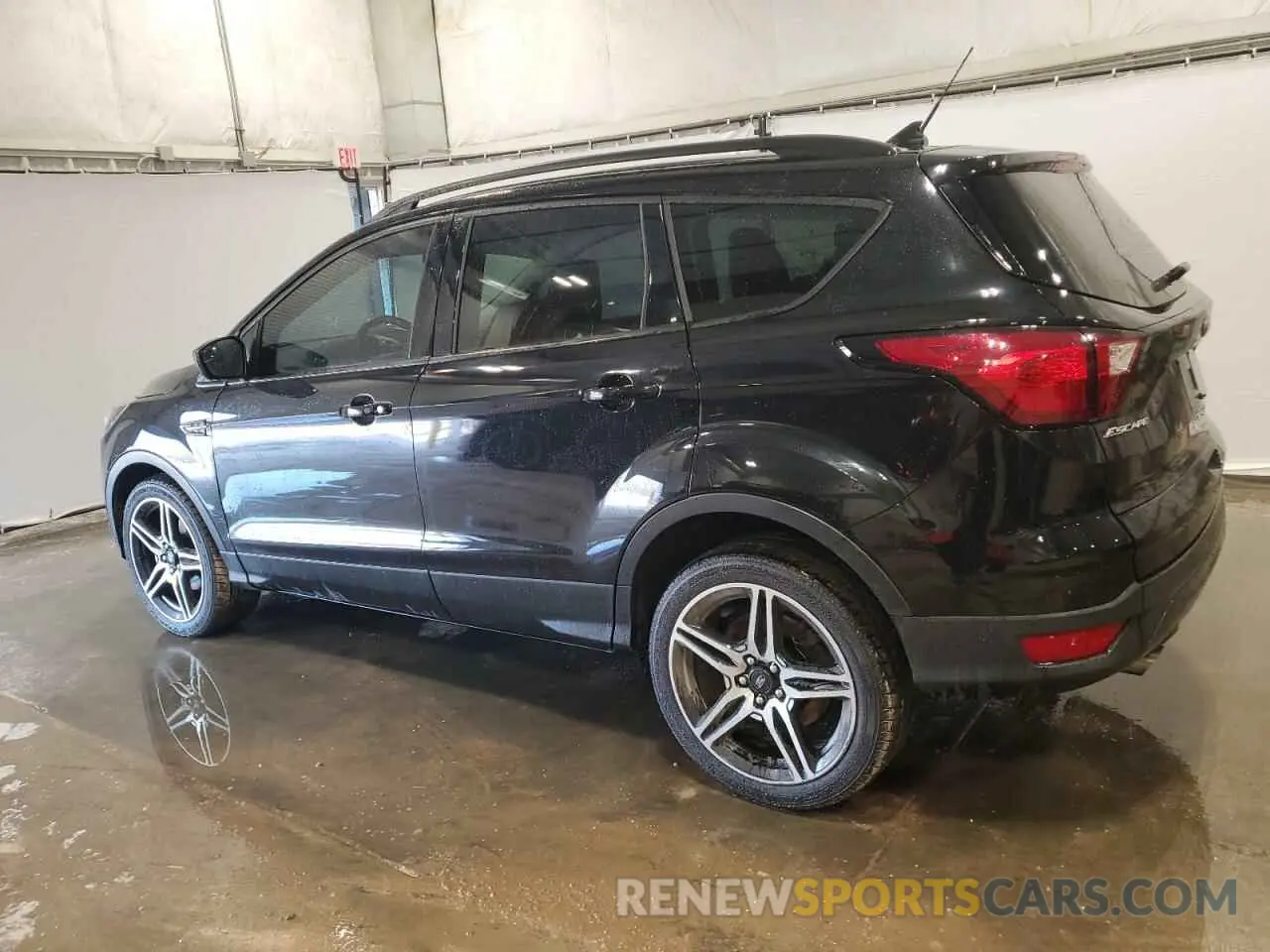 2 Photograph of a damaged car 1FMCU0HD6KUA91842 FORD ESCAPE 2019