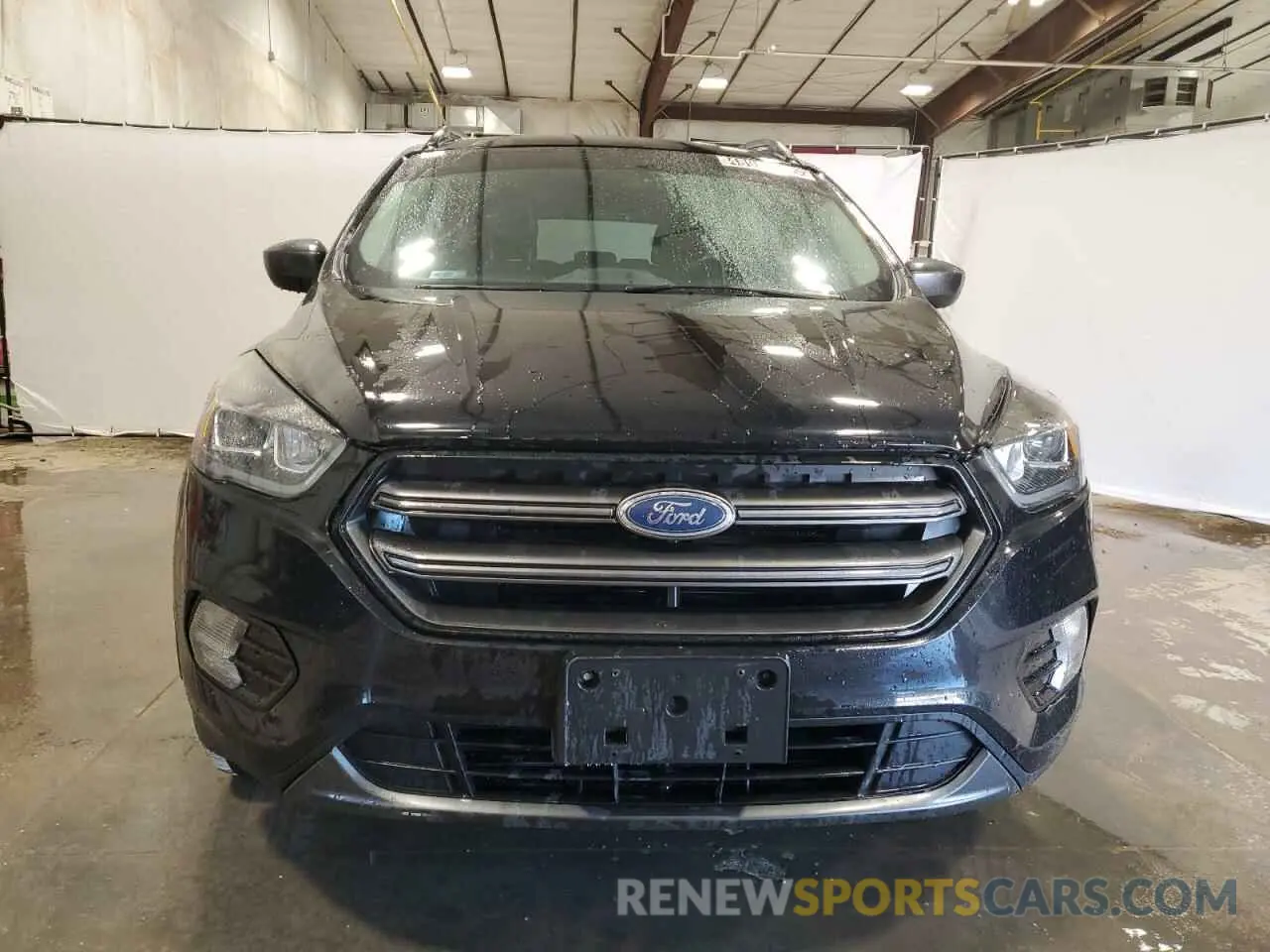 5 Photograph of a damaged car 1FMCU0HD6KUA91842 FORD ESCAPE 2019