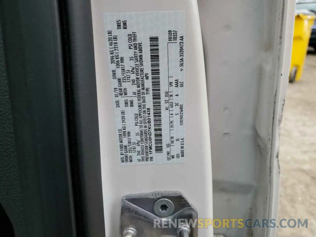 14 Photograph of a damaged car 1FMCU0HD7KUB01438 FORD ESCAPE 2019