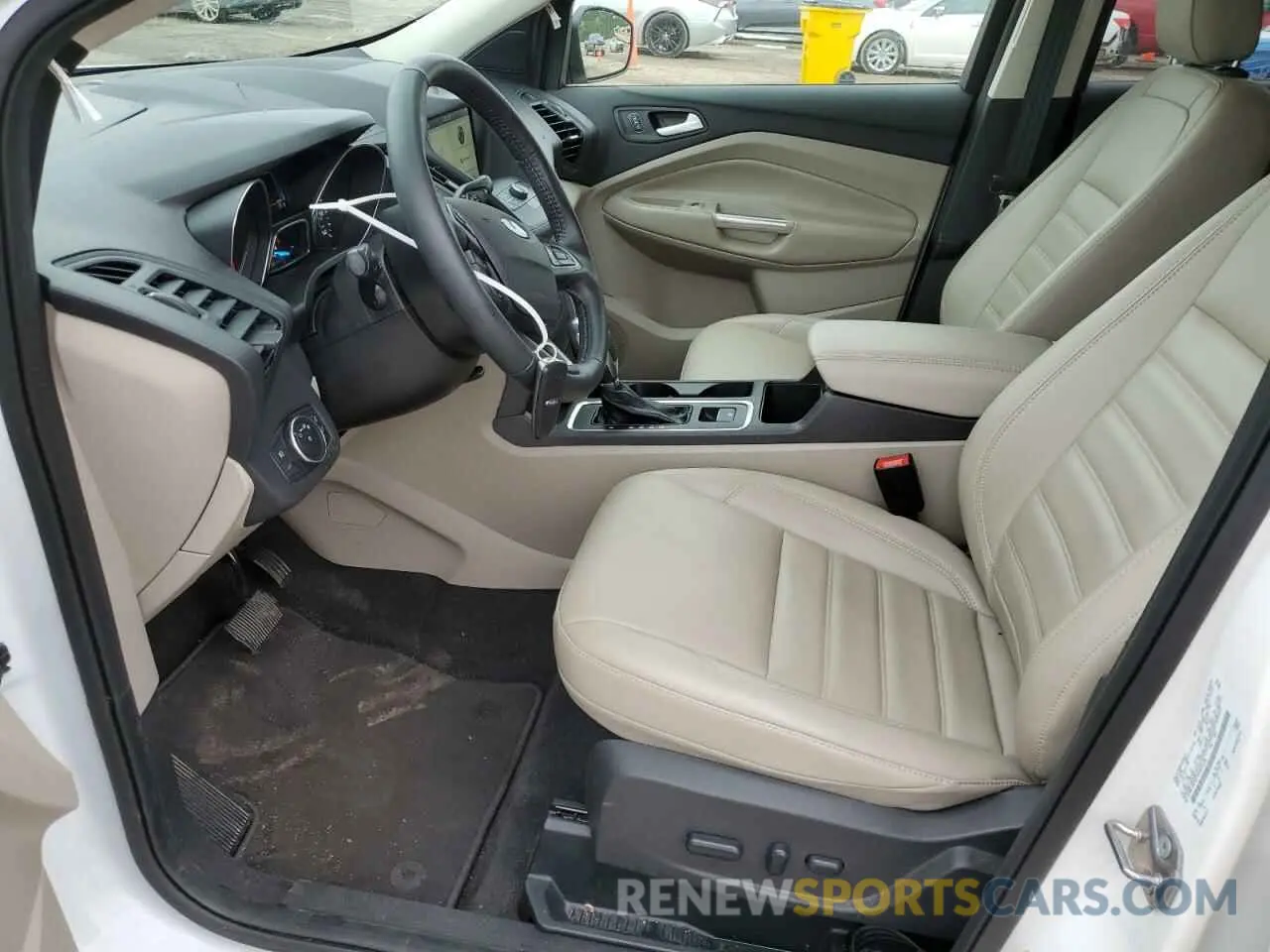 7 Photograph of a damaged car 1FMCU0HD7KUB01438 FORD ESCAPE 2019