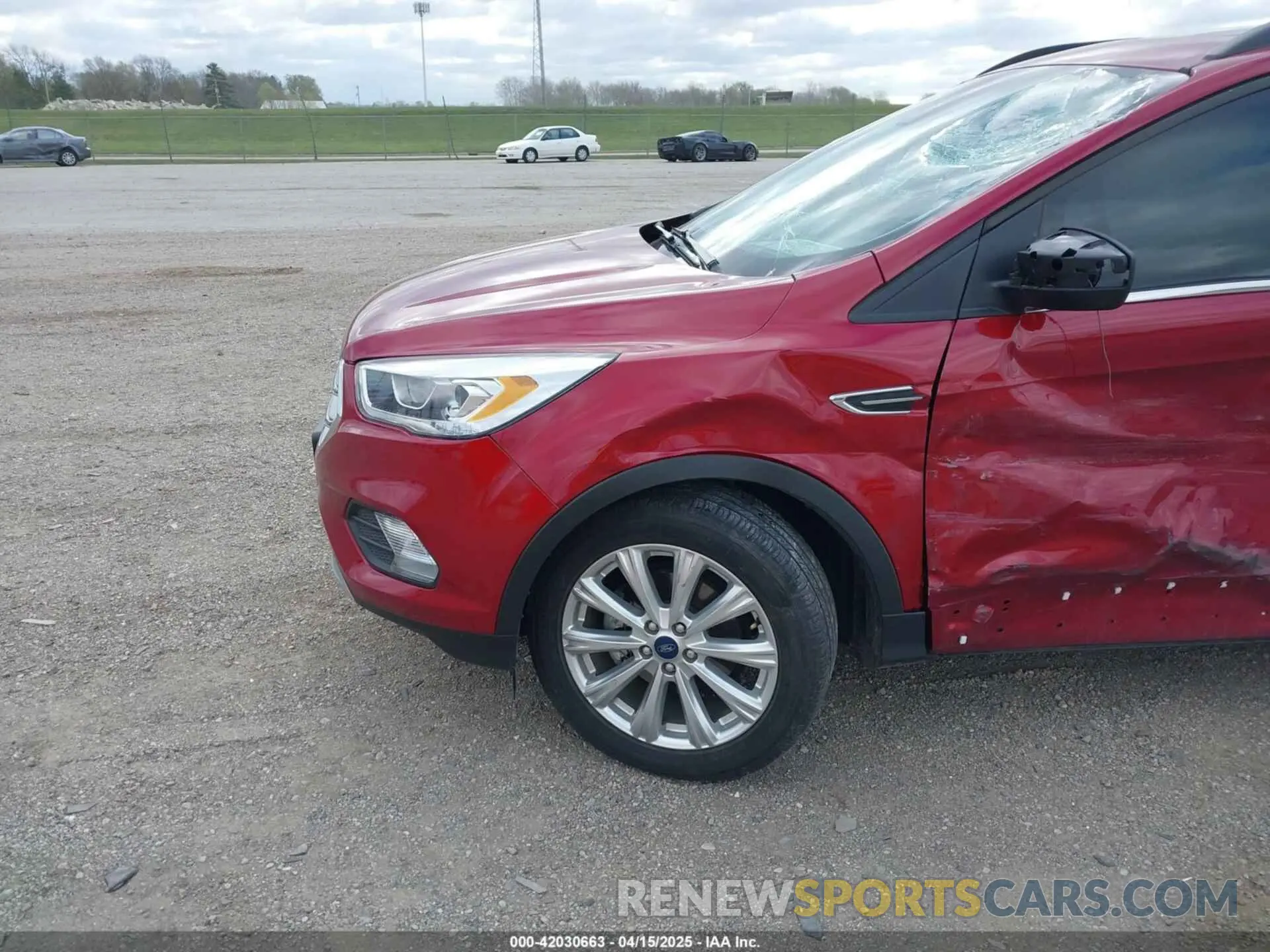 6 Photograph of a damaged car 1FMCU0HD7KUB50333 FORD ESCAPE 2019
