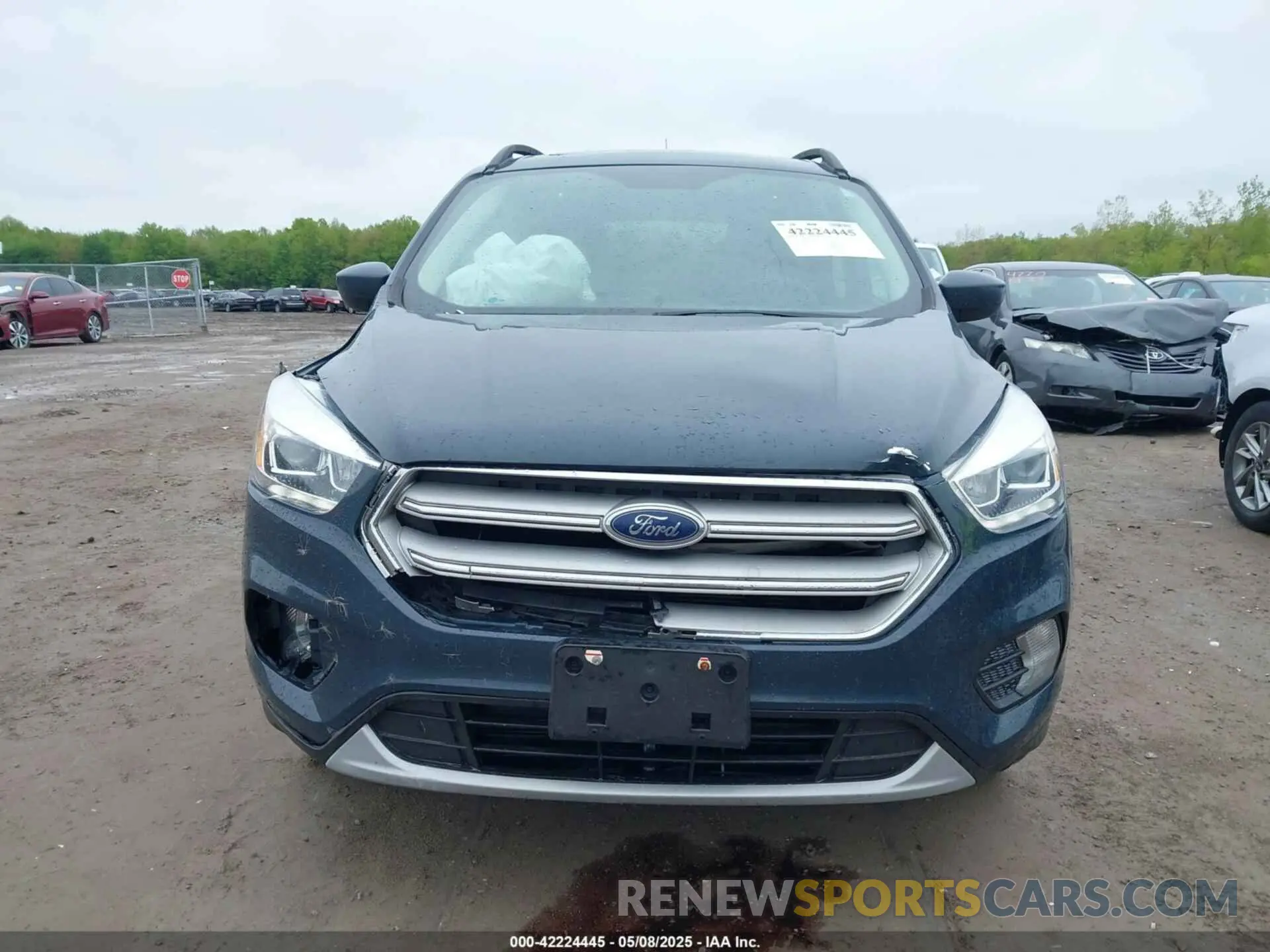 12 Photograph of a damaged car 1FMCU0HD8KUA95939 FORD ESCAPE 2019