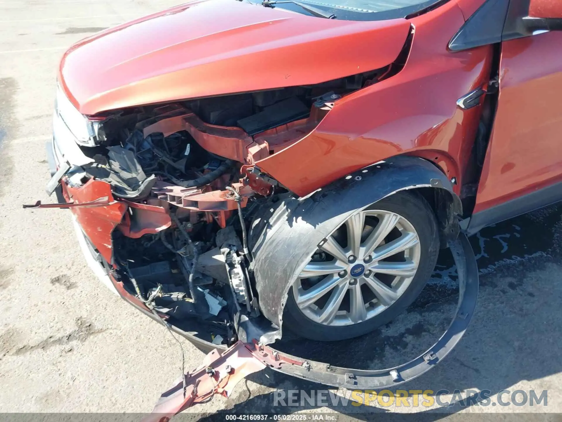 6 Photograph of a damaged car 1FMCU0HD8KUB65164 FORD ESCAPE 2019