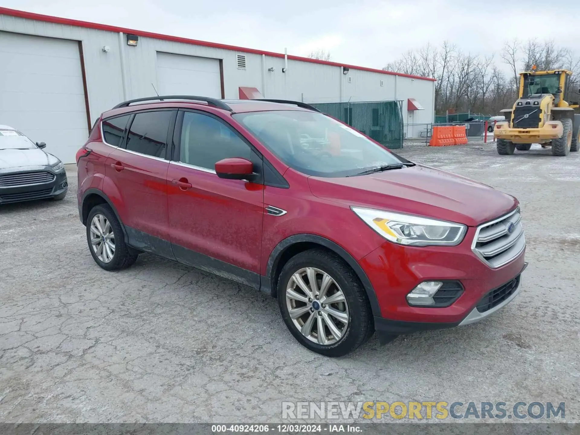 1 Photograph of a damaged car 1FMCU0HD8KUC23323 FORD ESCAPE 2019