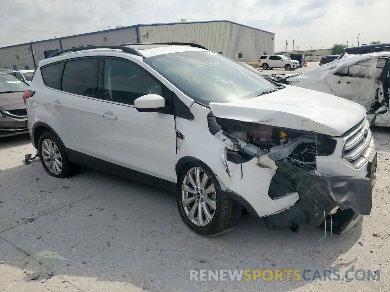 4 Photograph of a damaged car 1FMCU0HD8KUC25623 FORD ESCAPE 2019