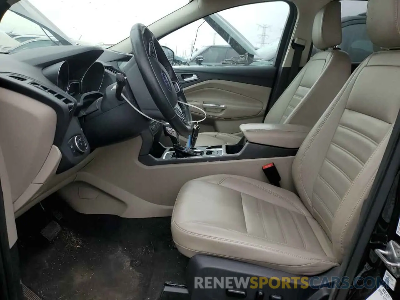 7 Photograph of a damaged car 1FMCU0HD8KUC30966 FORD ESCAPE 2019