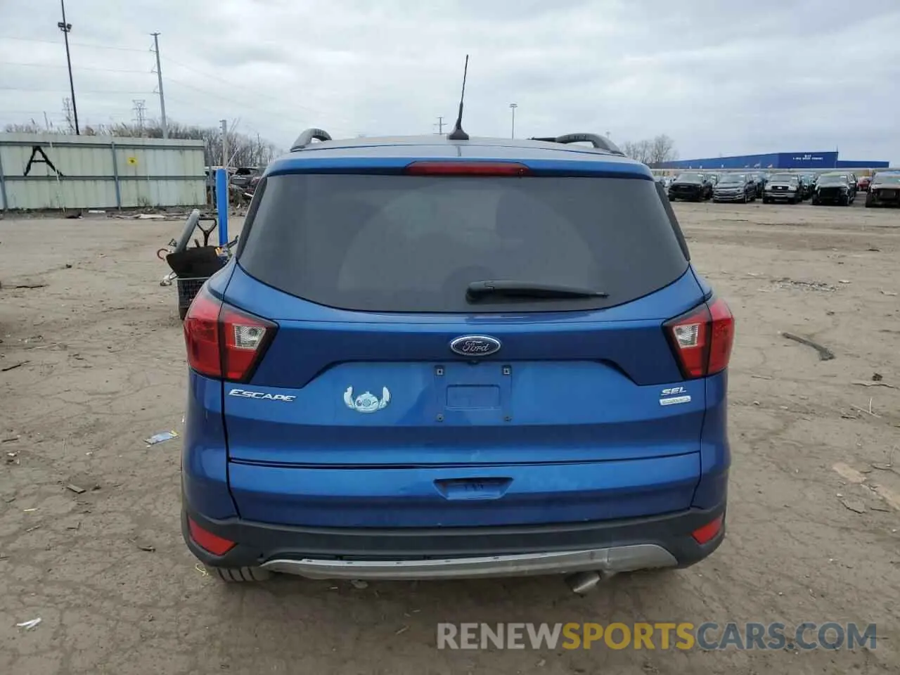 6 Photograph of a damaged car 1FMCU0HD9KUA46118 FORD ESCAPE 2019