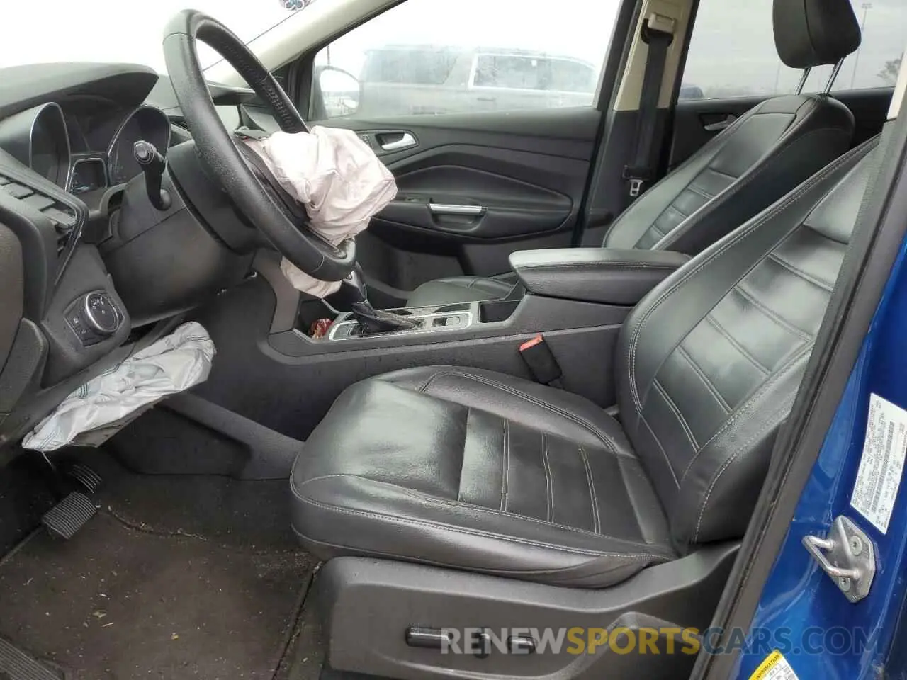 7 Photograph of a damaged car 1FMCU0HD9KUA46118 FORD ESCAPE 2019