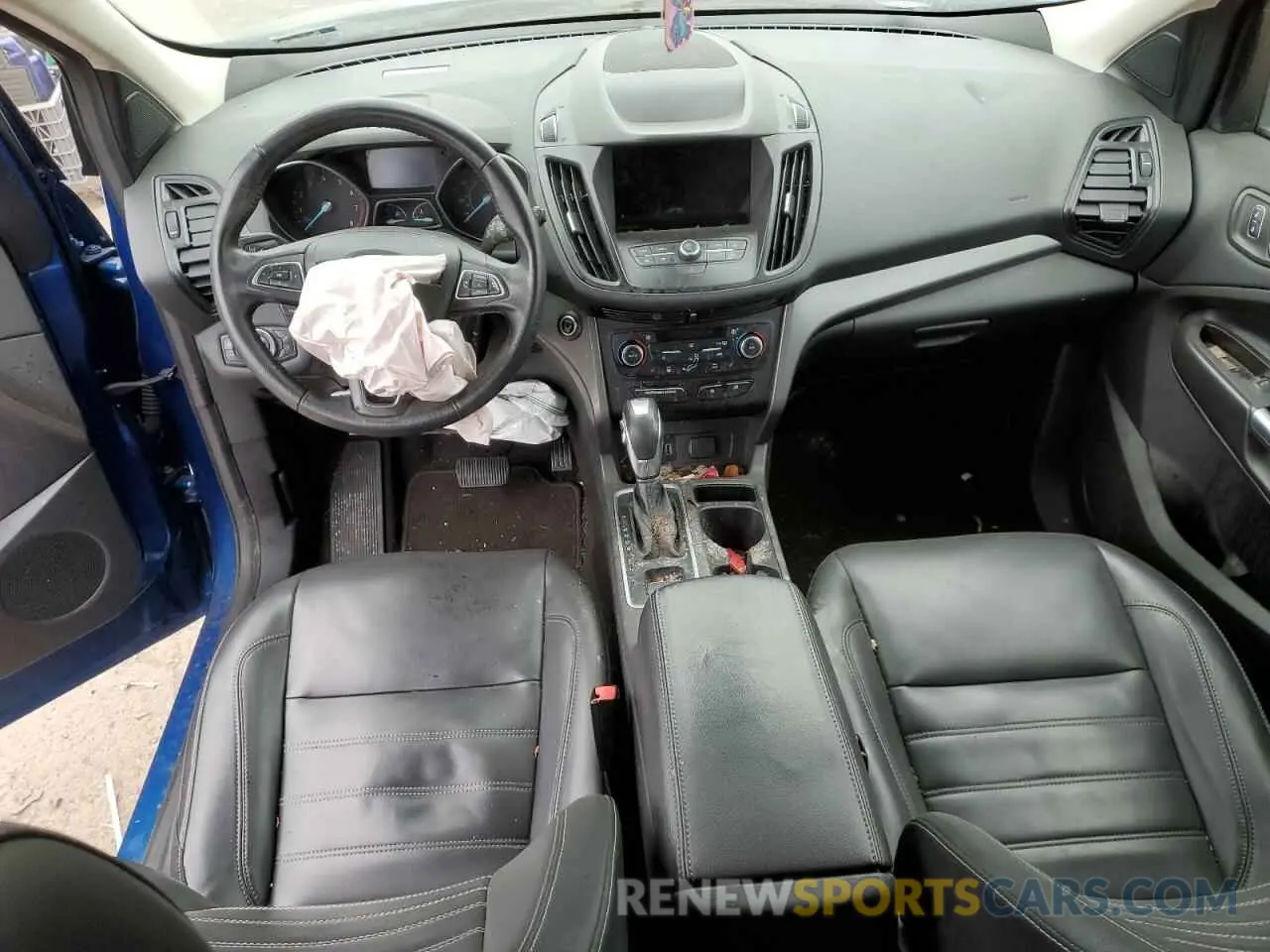 8 Photograph of a damaged car 1FMCU0HD9KUA46118 FORD ESCAPE 2019