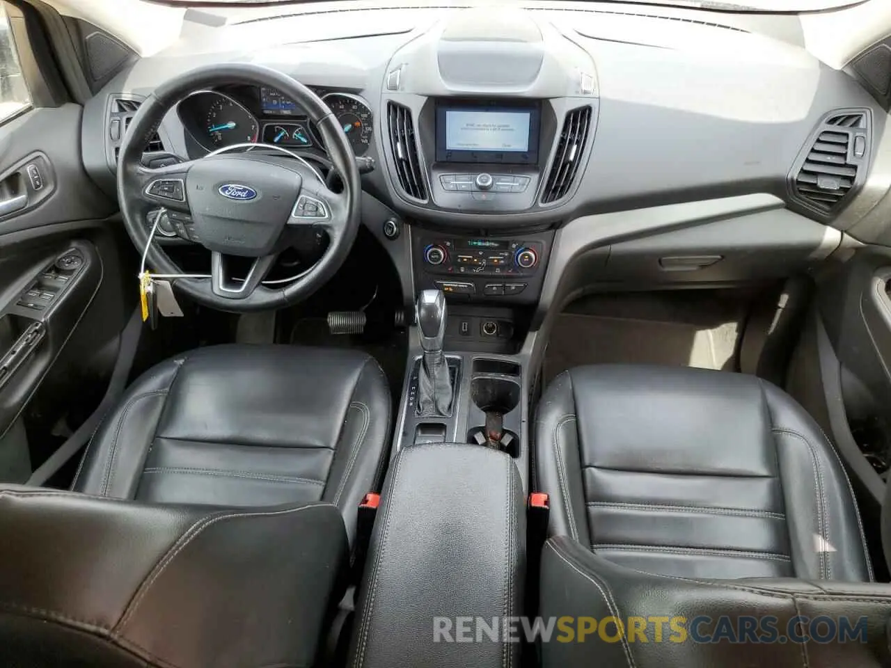8 Photograph of a damaged car 1FMCU0HD9KUB00369 FORD ESCAPE 2019