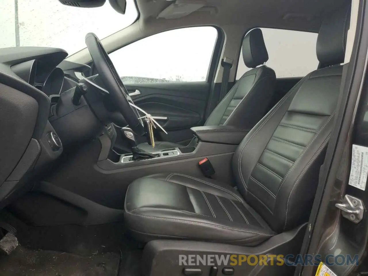 7 Photograph of a damaged car 1FMCU0HD9KUB95001 FORD ESCAPE 2019
