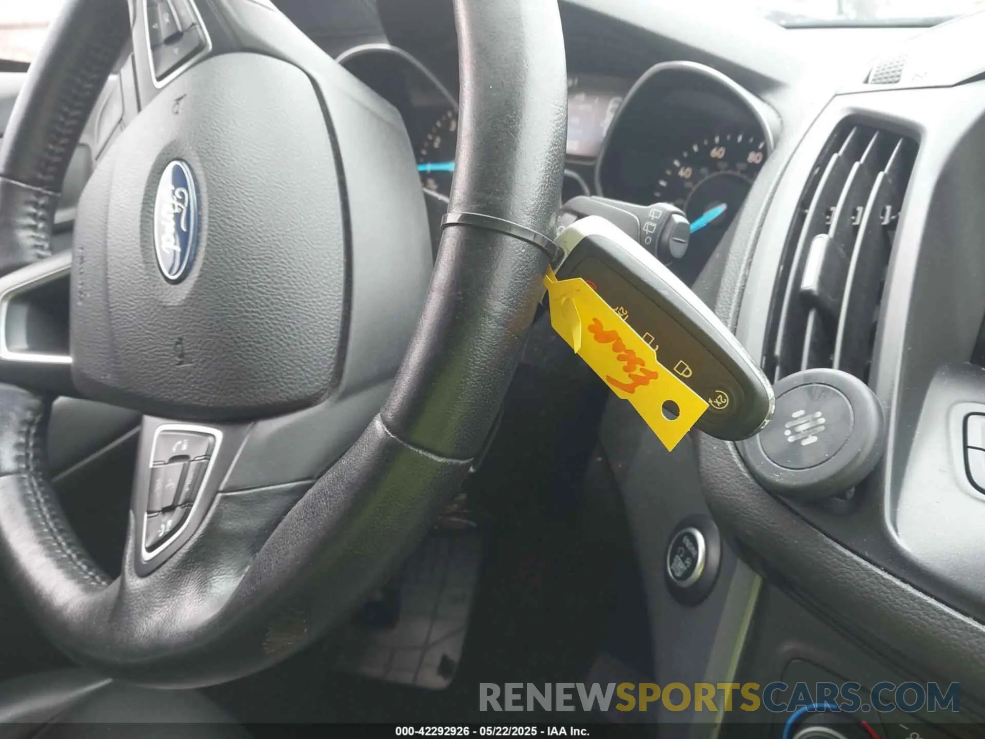 11 Photograph of a damaged car 1FMCU0HDXKUA77863 FORD ESCAPE 2019