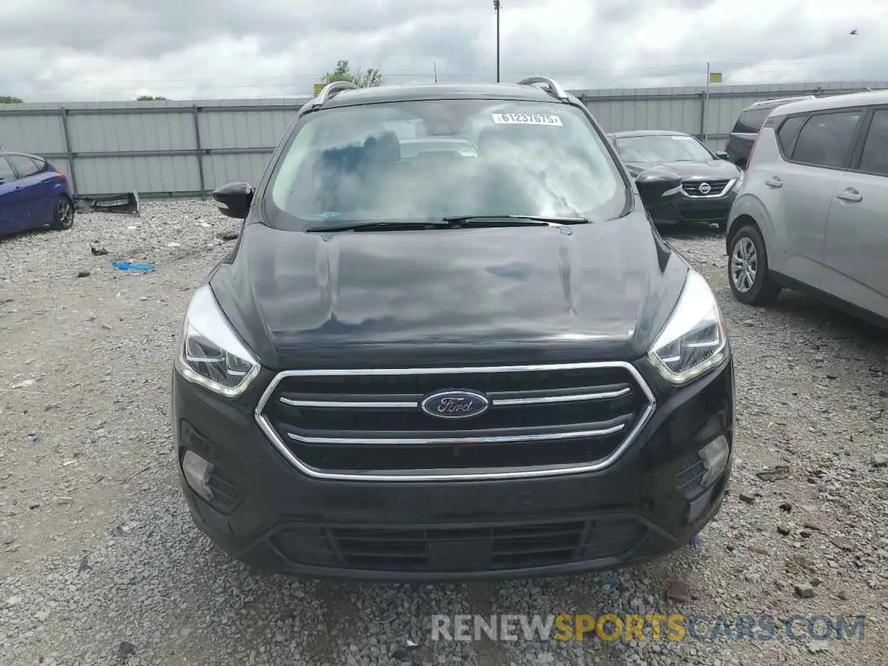 5 Photograph of a damaged car 1FMCU0J90KUA31920 FORD ESCAPE 2019