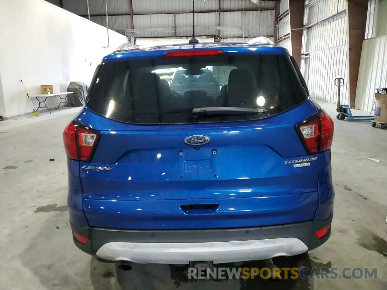6 Photograph of a damaged car 1FMCU0J91KUB47689 FORD ESCAPE 2019