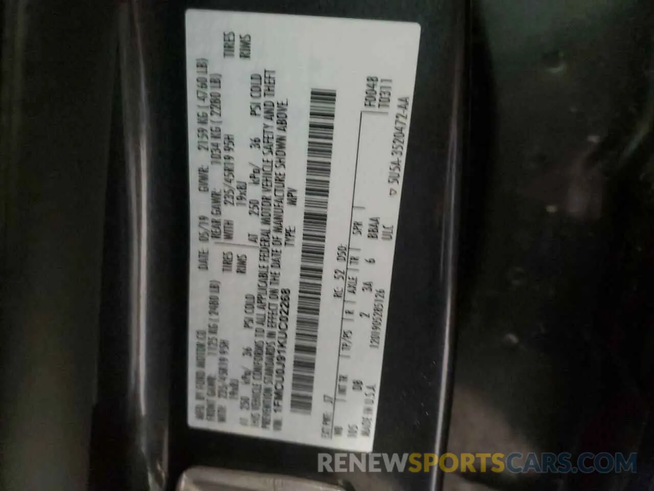 16 Photograph of a damaged car 1FMCU0J91KUC02268 FORD ESCAPE 2019