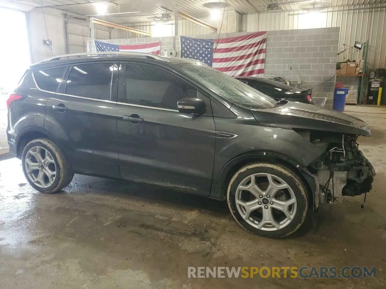 4 Photograph of a damaged car 1FMCU0J91KUC02268 FORD ESCAPE 2019