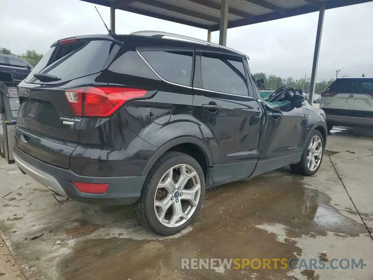 3 Photograph of a damaged car 1FMCU0J91KUC29342 FORD ESCAPE 2019