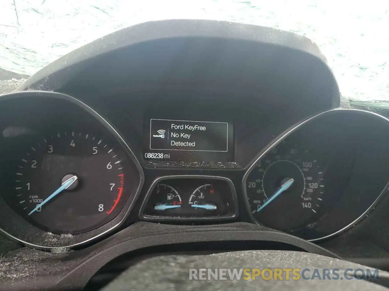 9 Photograph of a damaged car 1FMCU0J91KUC29342 FORD ESCAPE 2019