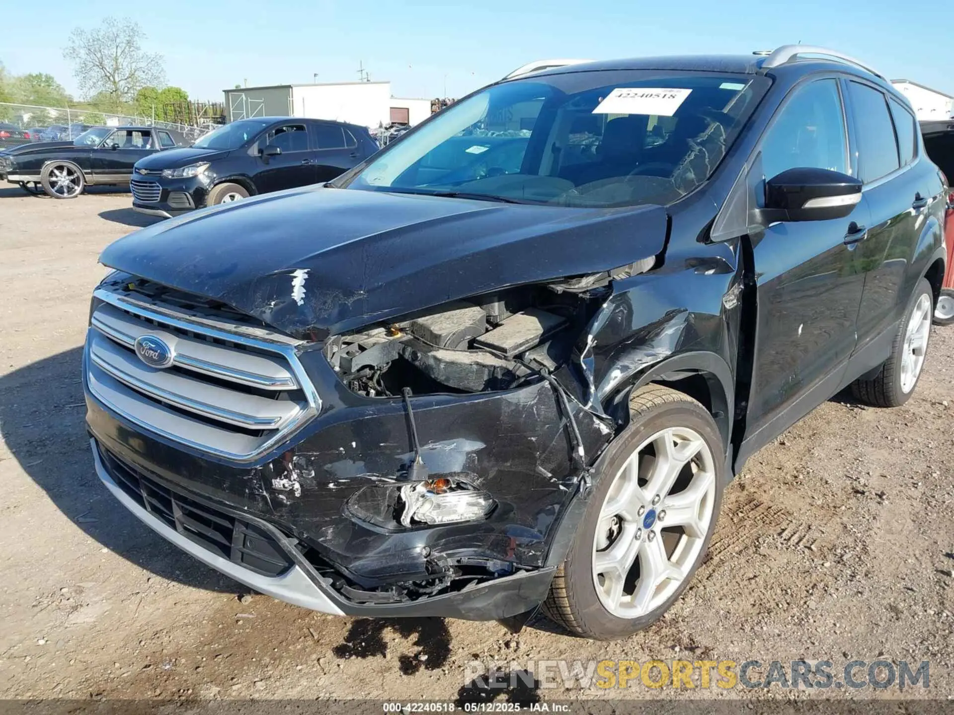 6 Photograph of a damaged car 1FMCU0J92KUC58168 FORD ESCAPE 2019