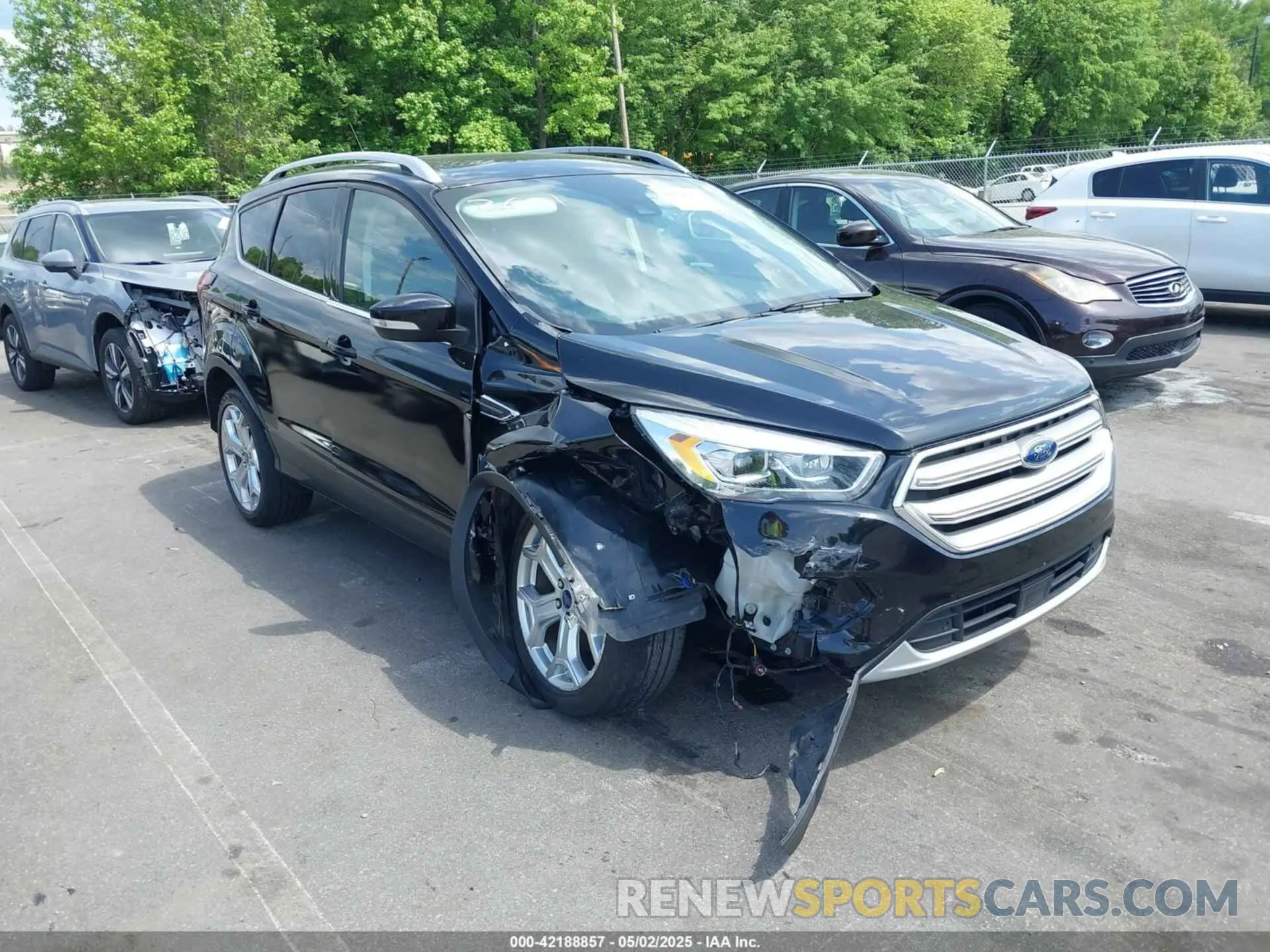 1 Photograph of a damaged car 1FMCU0J94KUB93601 FORD ESCAPE 2019