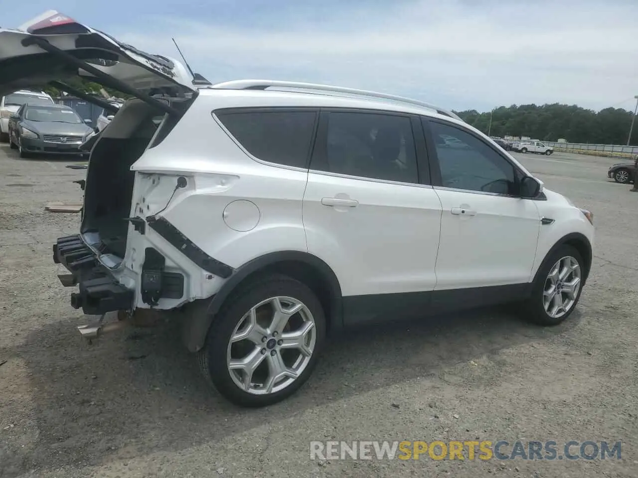 3 Photograph of a damaged car 1FMCU0J94KUC02894 FORD ESCAPE 2019