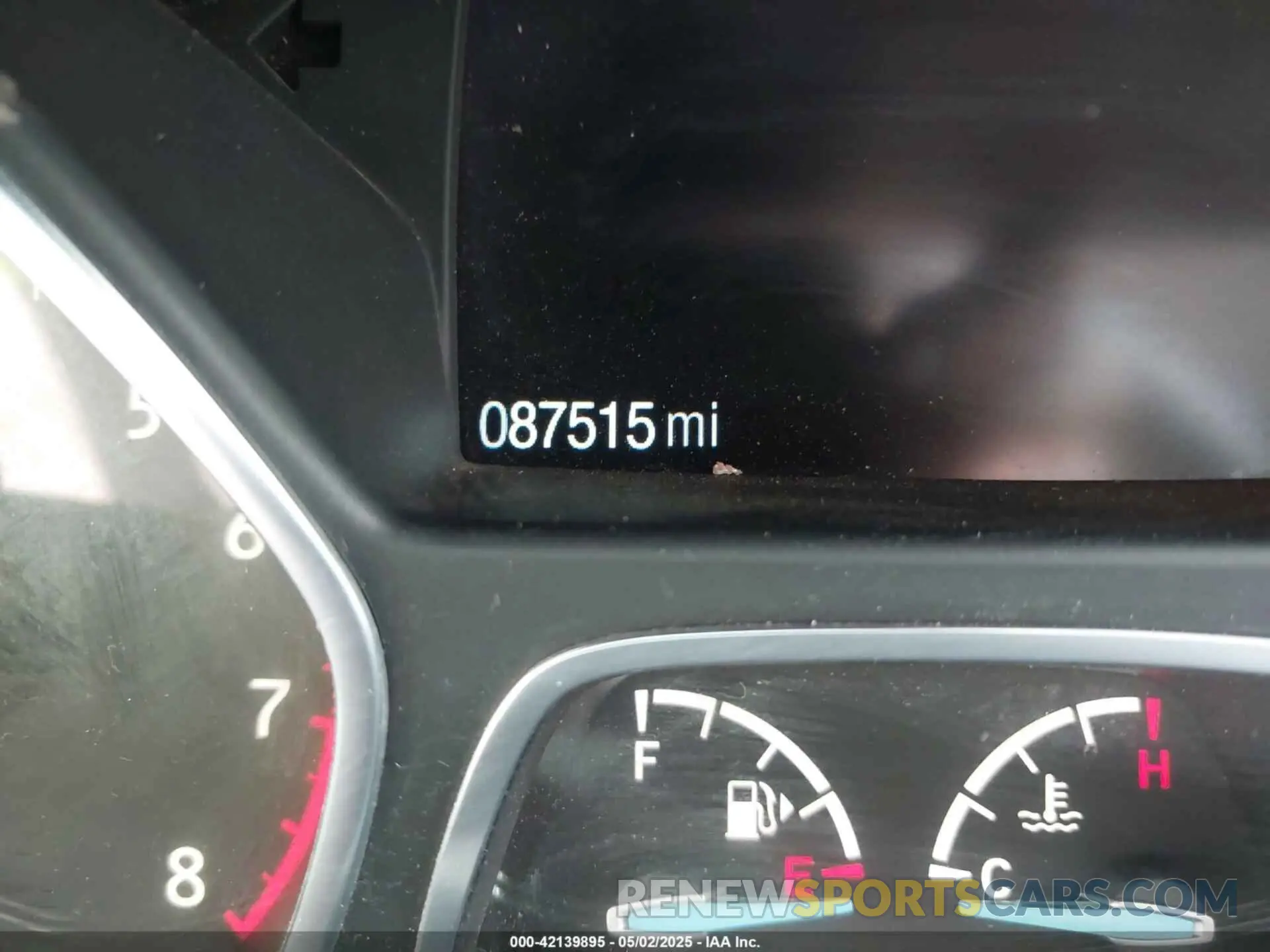 15 Photograph of a damaged car 1FMCU0J94KUC32929 FORD ESCAPE 2019