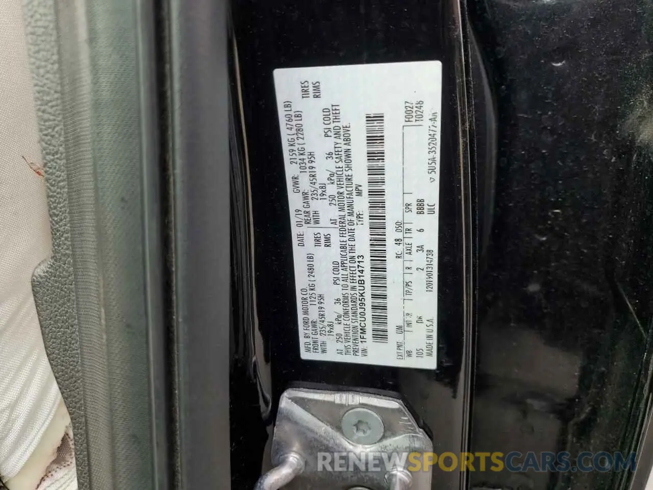 13 Photograph of a damaged car 1FMCU0J95KUB14713 FORD ESCAPE 2019