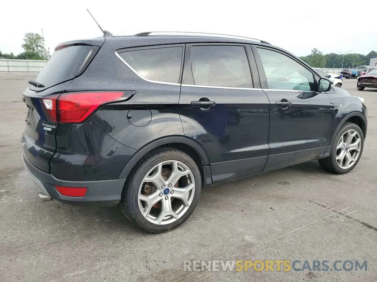 3 Photograph of a damaged car 1FMCU0J95KUB14713 FORD ESCAPE 2019