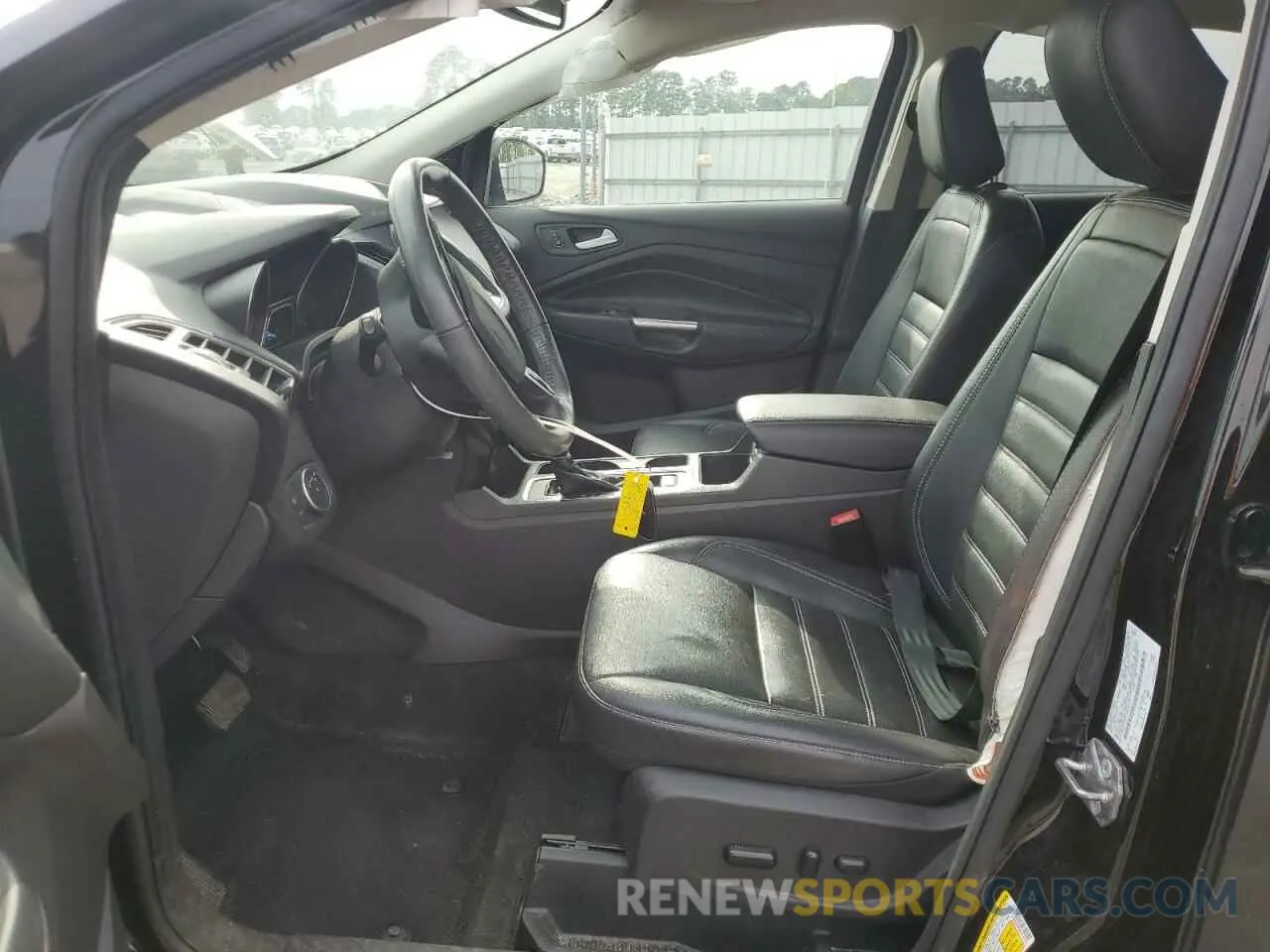 7 Photograph of a damaged car 1FMCU0J95KUB14713 FORD ESCAPE 2019