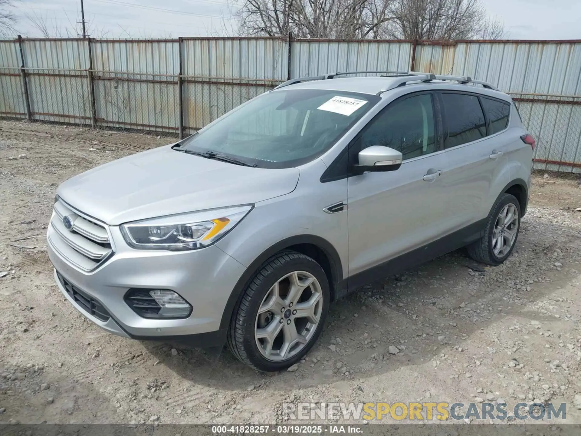 21 Photograph of a damaged car 1FMCU0J96KUA39858 FORD ESCAPE 2019