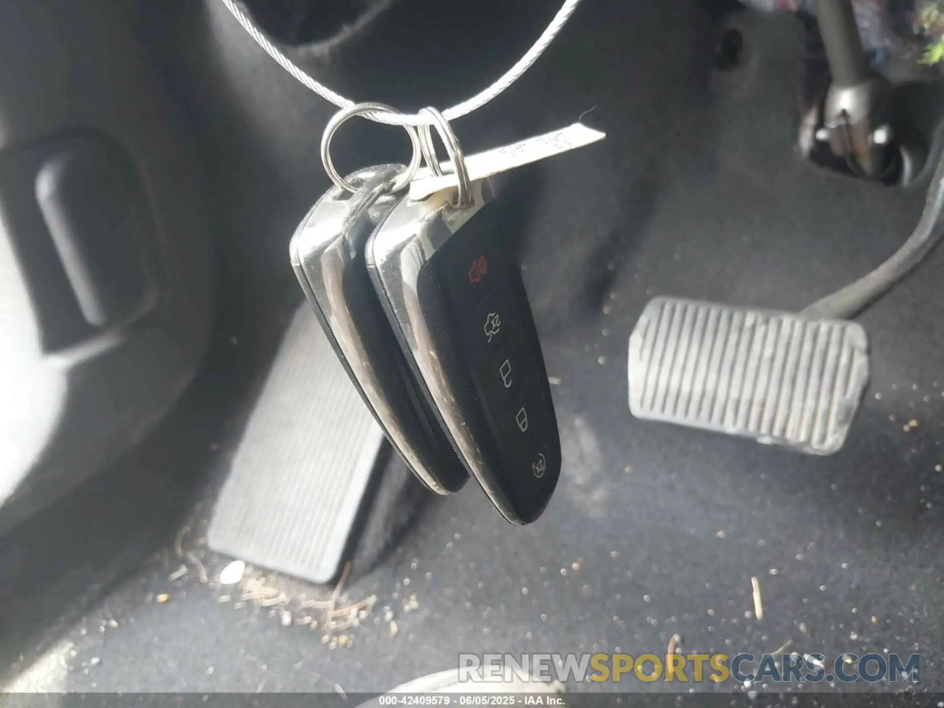 11 Photograph of a damaged car 1FMCU0J97KUA34281 FORD ESCAPE 2019