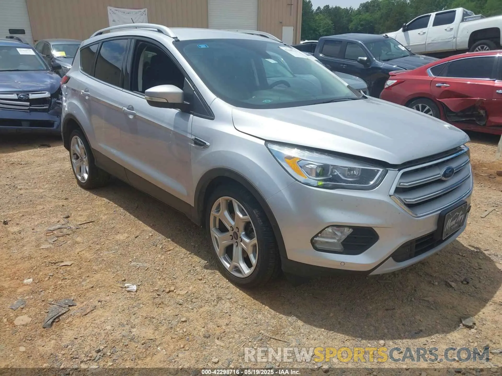 1 Photograph of a damaged car 1FMCU0J98KUA75390 FORD ESCAPE 2019