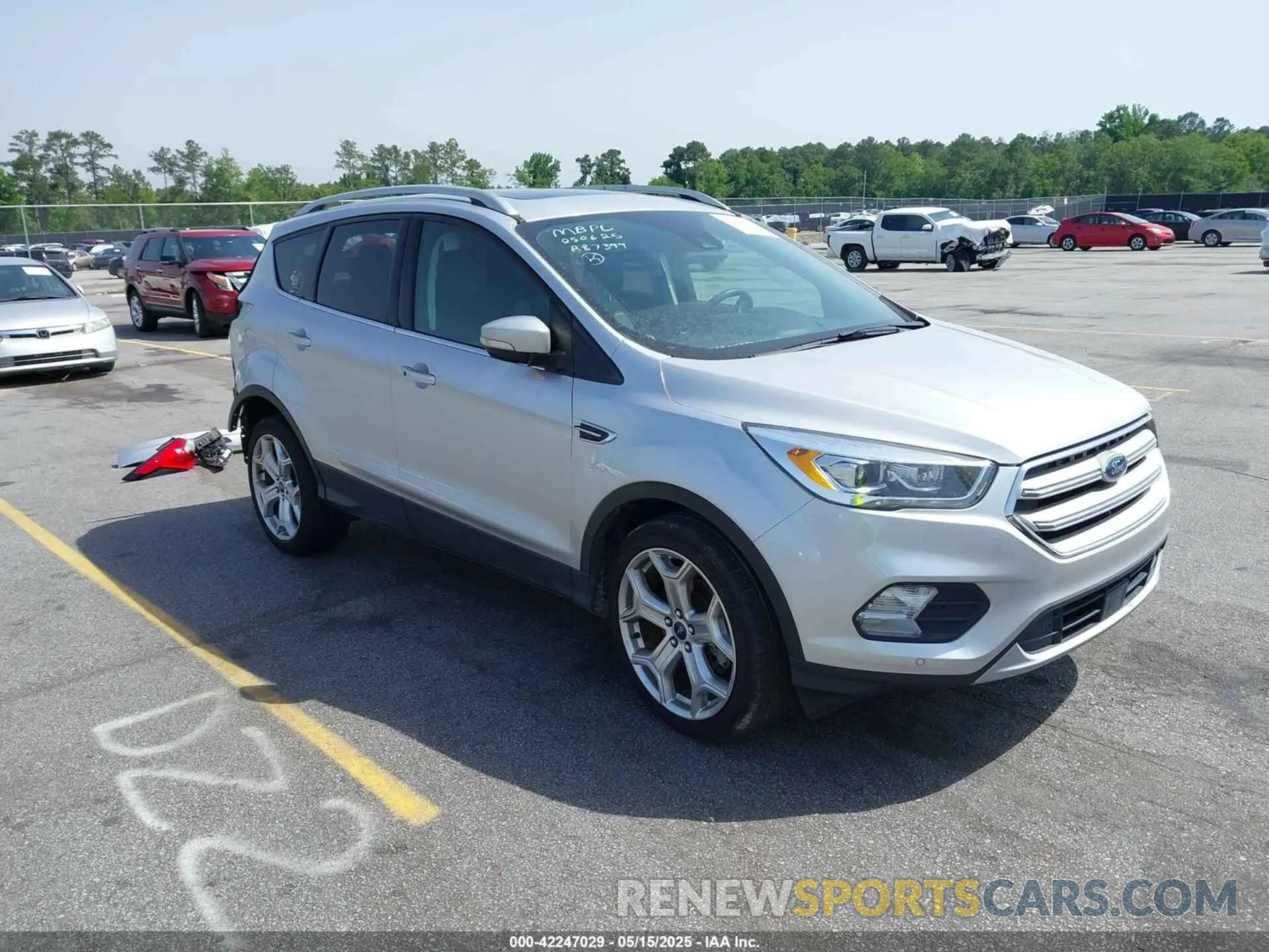 1 Photograph of a damaged car 1FMCU0J99KUA87399 FORD ESCAPE 2019