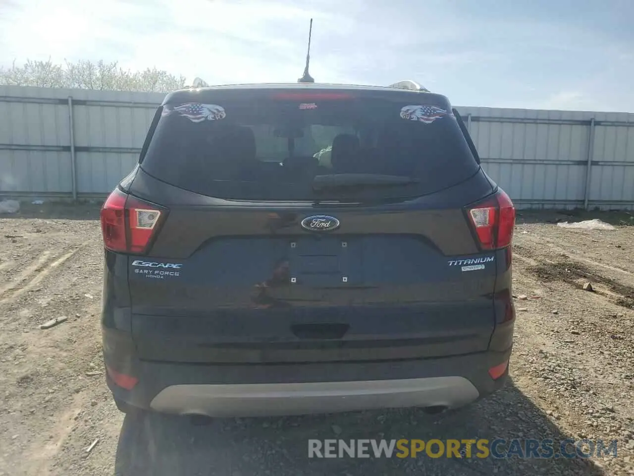 6 Photograph of a damaged car 1FMCU0J99KUB10731 FORD ESCAPE 2019