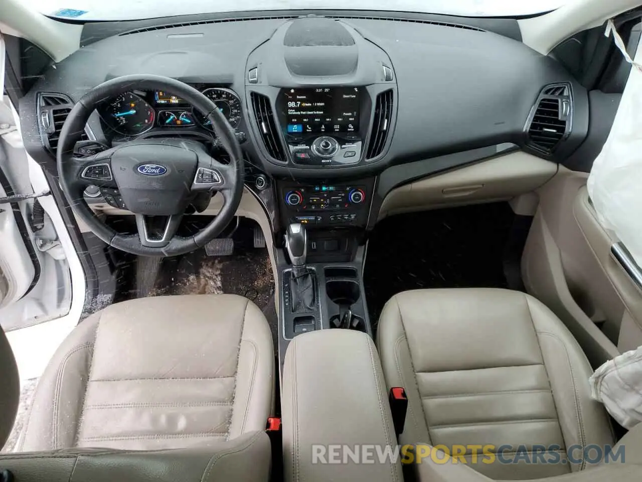 8 Photograph of a damaged car 1FMCU0J9XKUB19857 FORD ESCAPE 2019