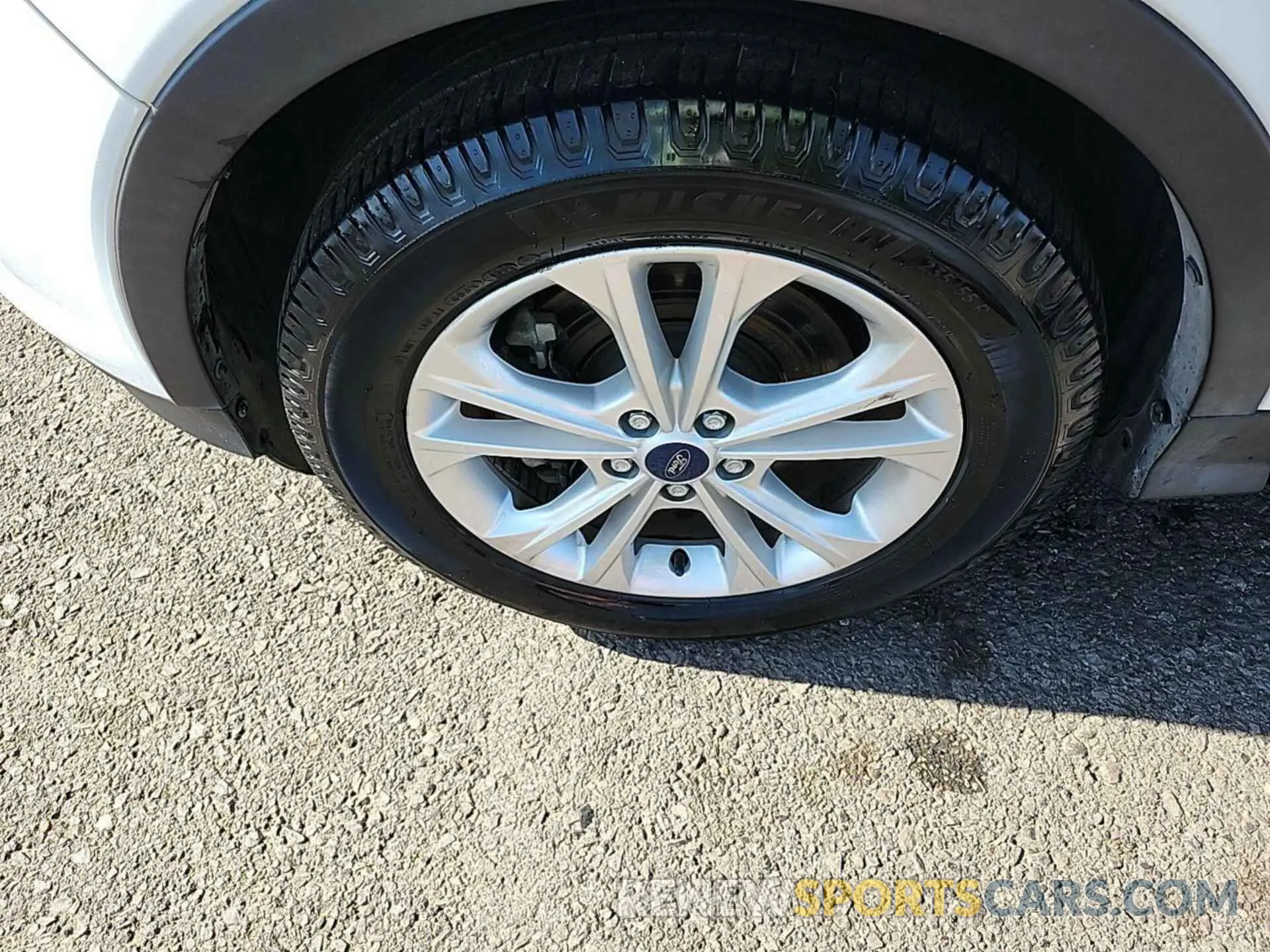 15 Photograph of a damaged car 1FMCU9G90KUB65290 FORD ESCAPE 2019