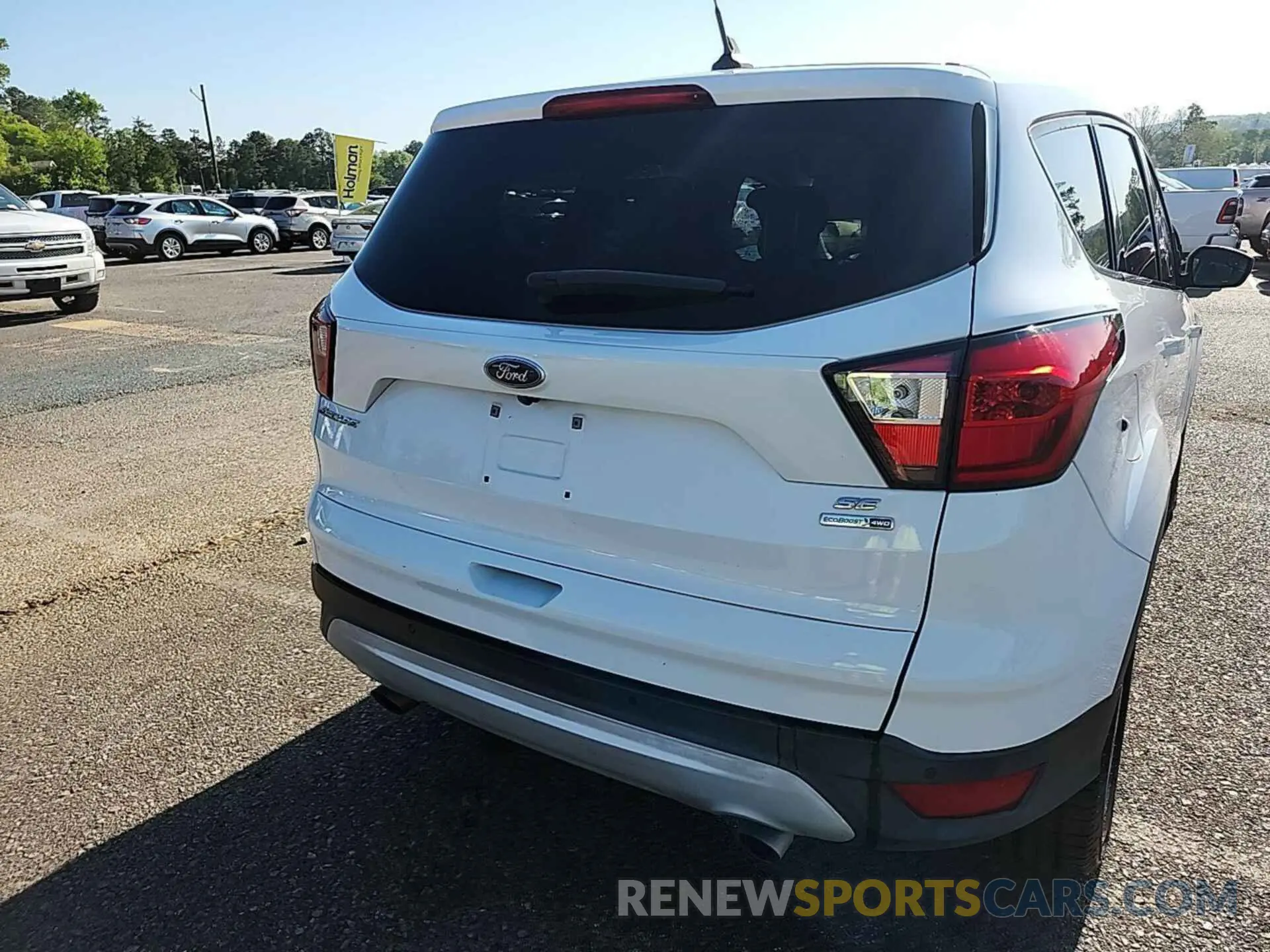 27 Photograph of a damaged car 1FMCU9G90KUB65290 FORD ESCAPE 2019