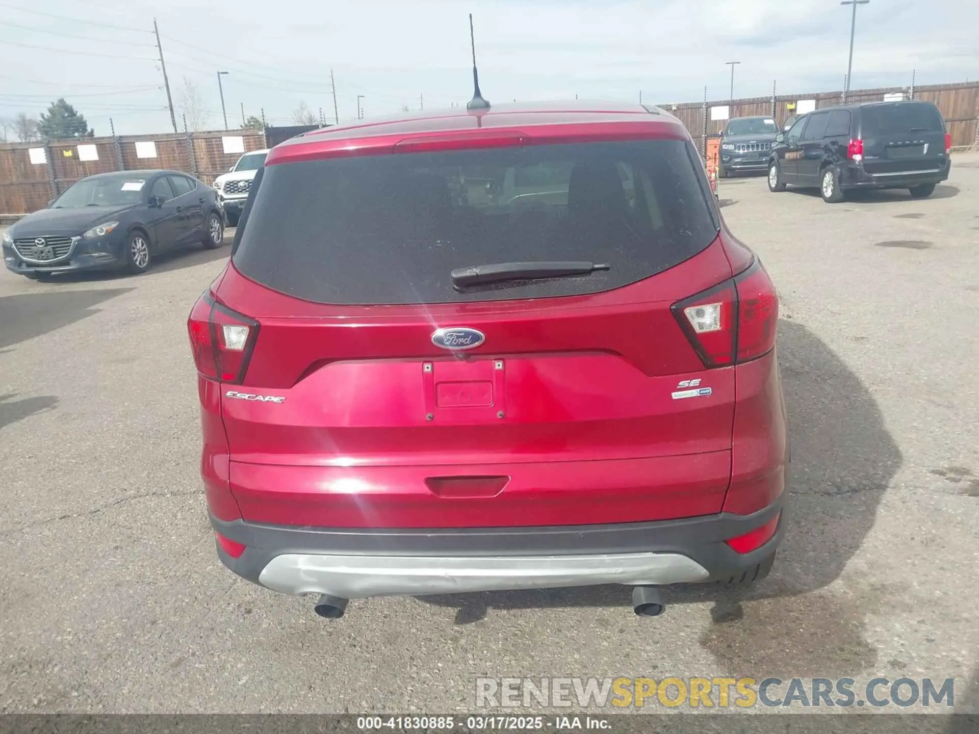 16 Photograph of a damaged car 1FMCU9G96KUB07622 FORD ESCAPE 2019