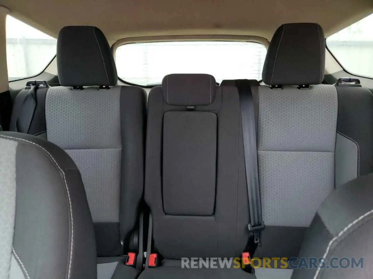 10 Photograph of a damaged car 1FMCU9G98KUB33638 FORD ESCAPE 2019