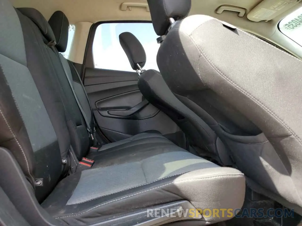 11 Photograph of a damaged car 1FMCU9G98KUB66414 FORD ESCAPE 2019
