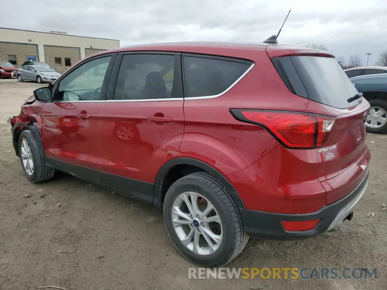 2 Photograph of a damaged car 1FMCU9G9XKUB66172 FORD ESCAPE 2019