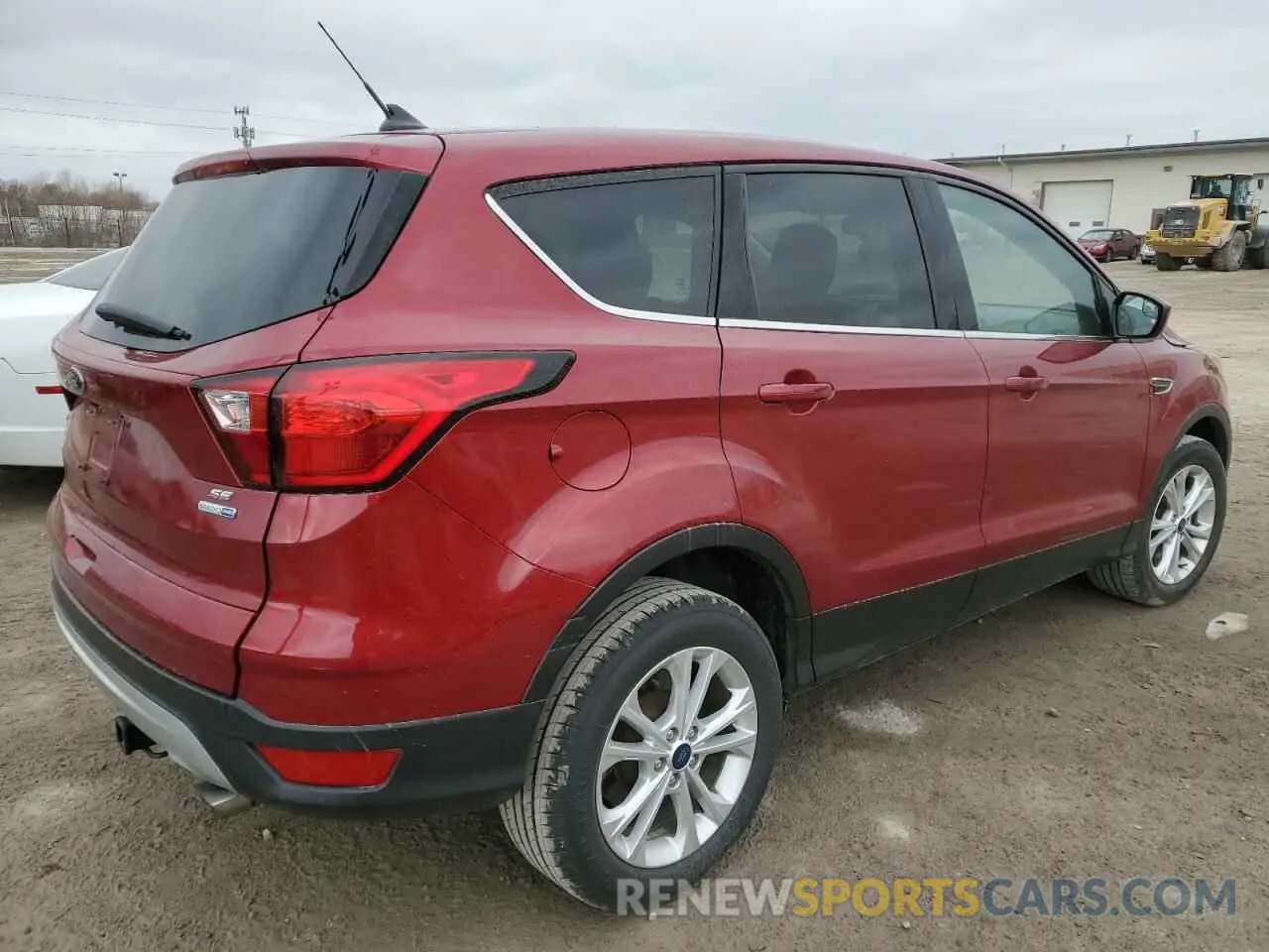 3 Photograph of a damaged car 1FMCU9G9XKUB66172 FORD ESCAPE 2019