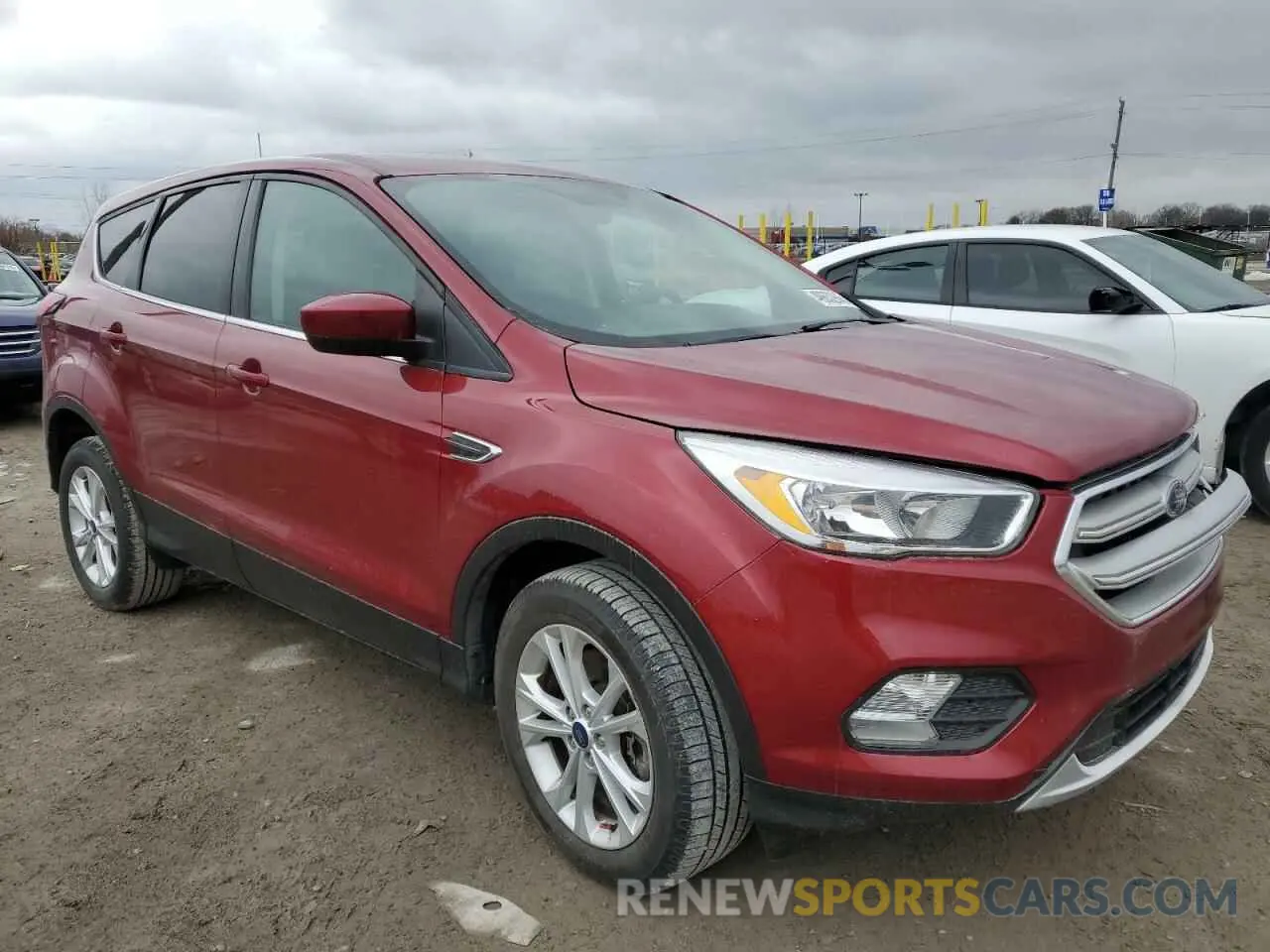 4 Photograph of a damaged car 1FMCU9G9XKUB66172 FORD ESCAPE 2019