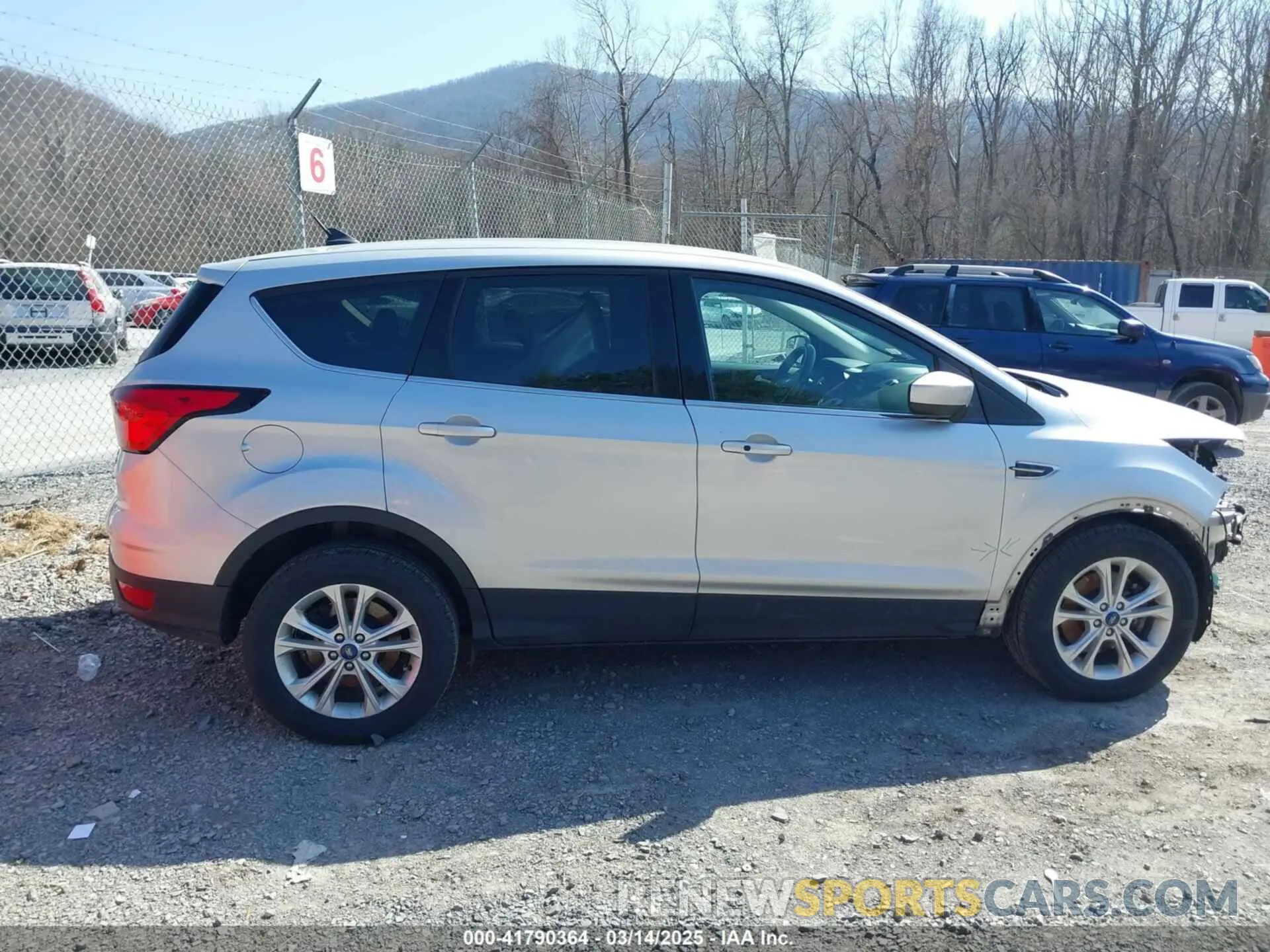 14 Photograph of a damaged car 1FMCU9GD0KUA12963 FORD ESCAPE 2019